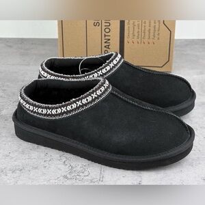 kirkland Signature shearling slippers Women’s 8 Black New In Box Black Noir